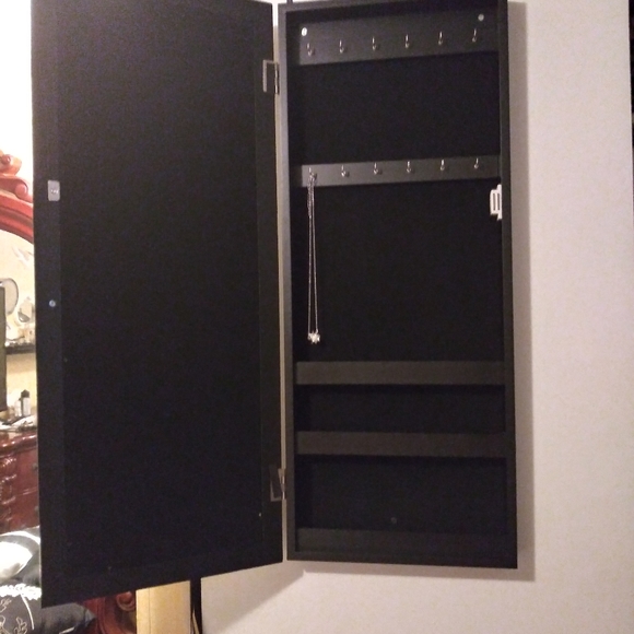 Jewelry cabinet - Picture 5 of 5